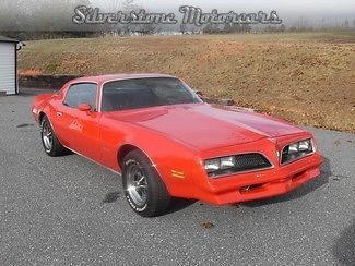 1978 red! firebird 305 cid automatic nice interior nice paint
buckets &amp; console