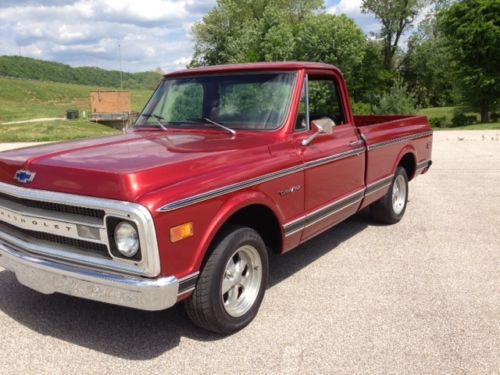 1969 chevy c10 custom 3 speed  turbo      283 eng.  gas eng