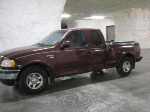 1998 ford f150 lariat extended cab stepside truck (excellent condition) toolbox