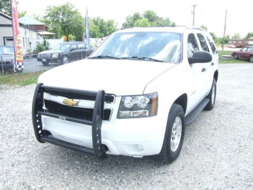 2007 chevy tahoe ls very clean 4 wheel drive push bar