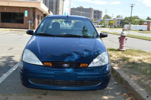 2000 ford focus zts sedan 4-door 2.0l