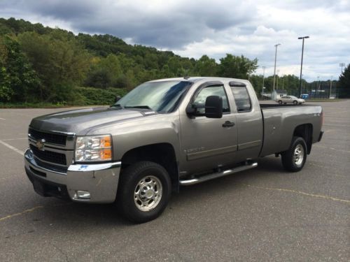 1 owner - 4x4 - 6.6l duramax turbo diesel - allison - no reserve