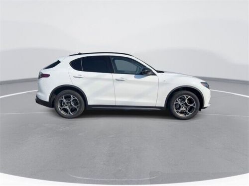 2024 alfa romeo stelvio ti