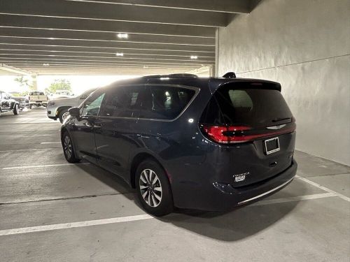 2021 chrysler pacifica hybrid touring l