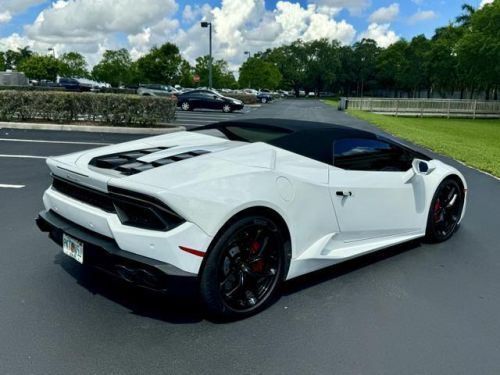 2017 lamborghini huracan lp 580-2 spyder convertible 2d