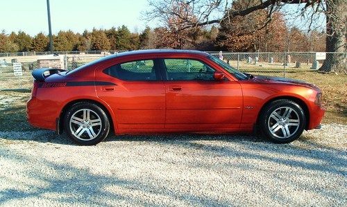 "like new - low mileage" 2006 dodge charger daytona r/t