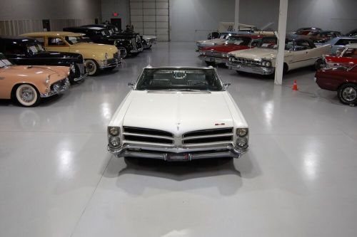 Pontiac 2+2 Convertible