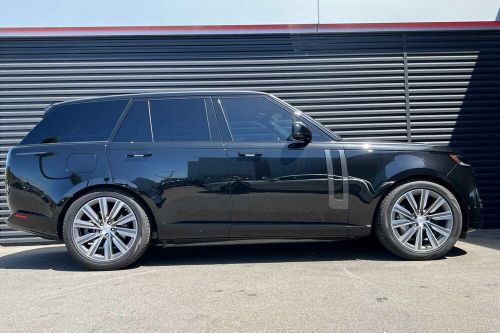 2023 land rover range rover se