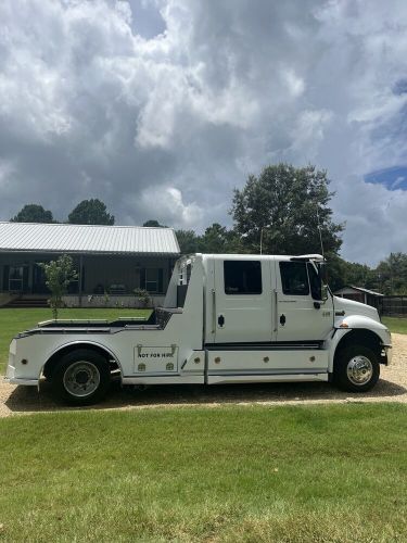 2006 international 4400lp dt570 western hauler