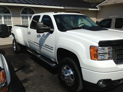 2012 gmc denali pick up truck