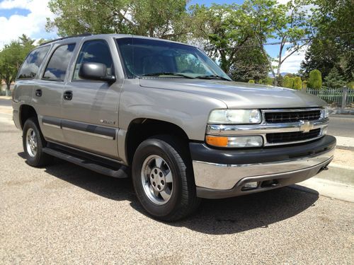 Sell used 2003 Chevrolet Tahoe SUV 4WD Chevy Grey Leather Seats in ...