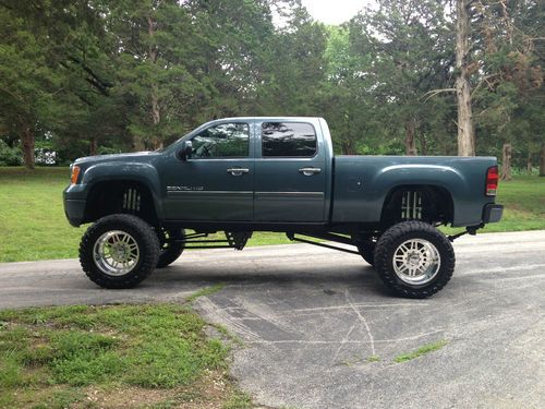 2011 lifted gmc sierra denali 2500 4wd crew cab