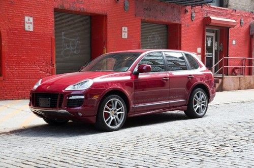 2009 porsche cayenne gts v-8 all-wheel drive red