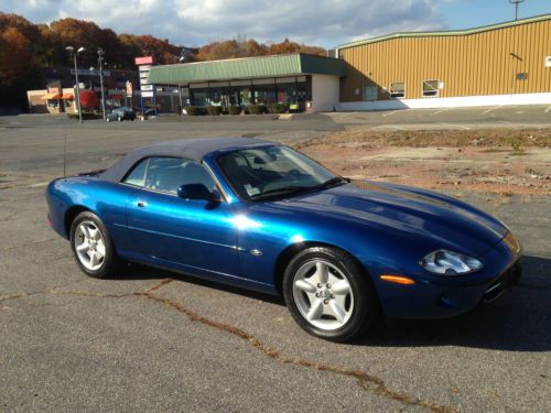 Xk-8 - convertible - automatic - leather - no reserve