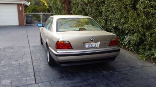 1998 bmw 740i base sedan 4-door 4.4l