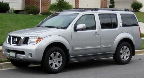 2005 nissan pathfinder le sport utility 4-door 4.0l