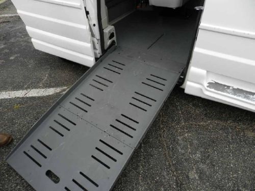 2010 dodge grand caravan handicap ramp family transport van drive train warranty