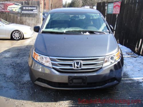 2011 honda odyssey lx **rebuildable salvage**