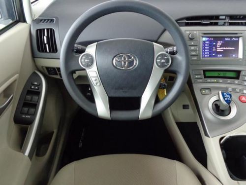 2014 toyota prius two