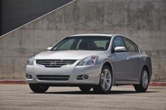 2011 nissan altima base