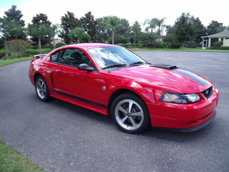 2004 ford mustang