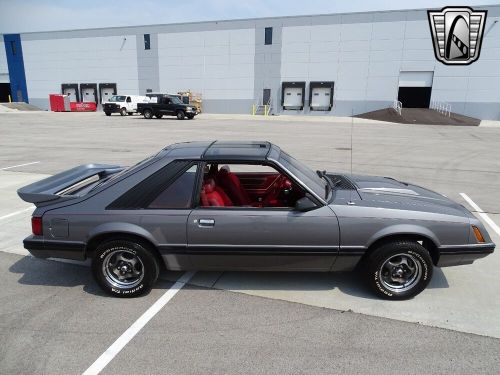 1982 ford mustang