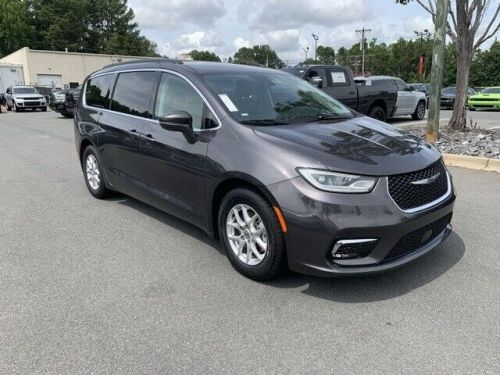 2022 chrysler pacifica touring l