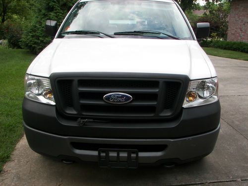 2006 ford f-150 xl standard cab pickup 2-door 5.4l