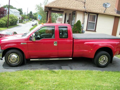 Ford f 350 xl  drw, super duty, super cab, 8ft bed, 65,567 no rust! like new!!!