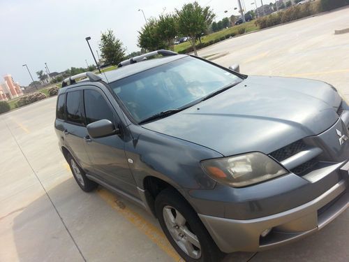 Mitsubishi outlander 2003 clean title!!!!