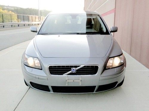 2005 volvo v50 station wagon 156k all maitn. rec. volvo deal.warranty incl.