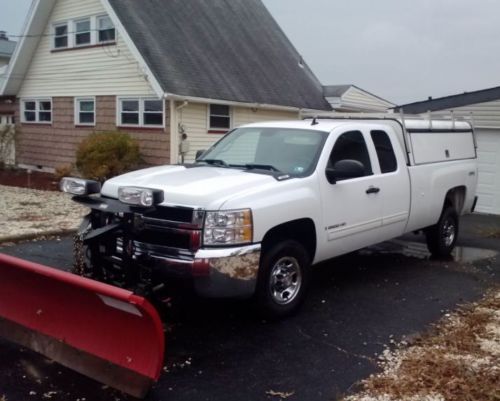 2009 chevrolet silverado 4x4 2500 lt truck w cap and snow plow for winter