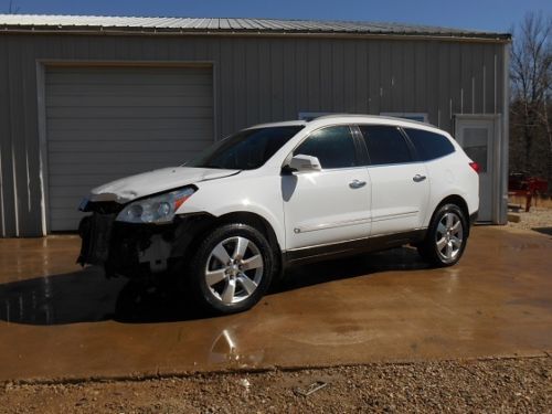 Ltz, nav, dual sunroofs, dvd, backup camera, 20&#034; wheels, salvage repairable