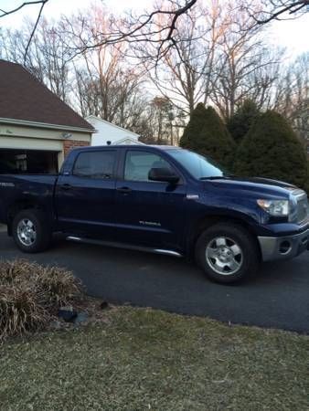 2007 toyota tundra sr5 crew cab pickup 4-door 5.7l