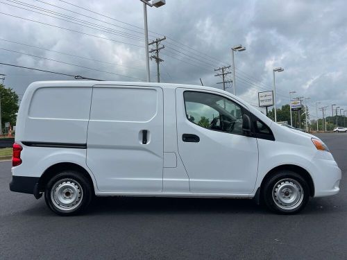 2020 nissan nv s