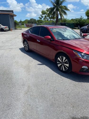 2019 nissan altima sv