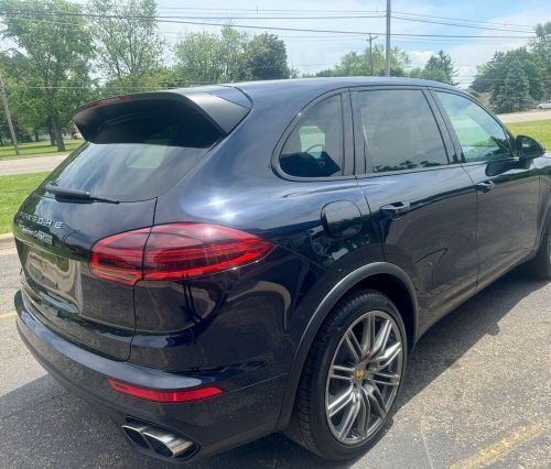 2016 porsche cayenne turbo awd 4dr suv