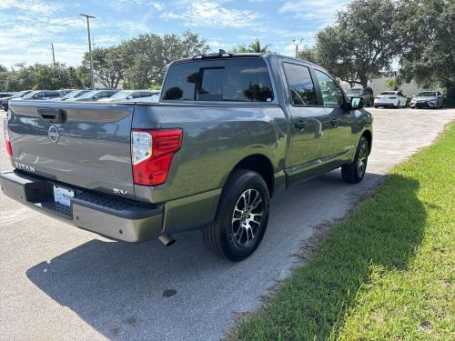 2023 nissan titan sv