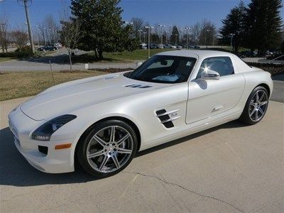 2011 mercedes sls - one owner designo mystic white