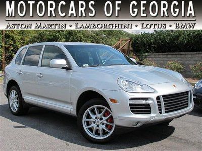 2009 porsche cayenne turbo-pano roof, navi,rear entertainment,bluetooth,loaded!