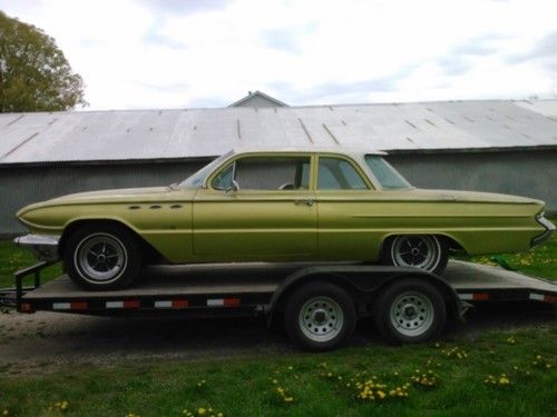 1961 buick lesabre flat top coupe / custom ***** barn find *****