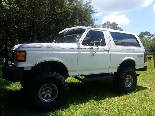 Ford bronco eddie bauer edition