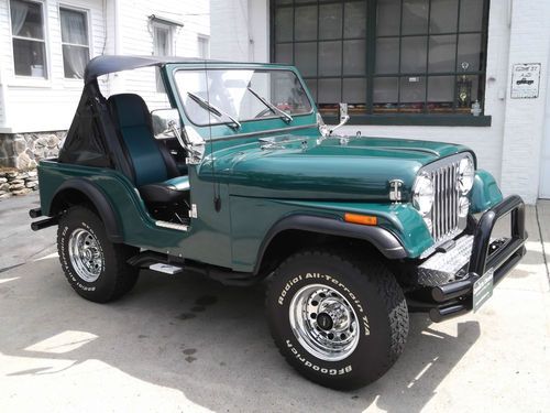 1981 jeep cj-5 custom, 4wd, fiberglass body, frame off resto. 355-4v, 4 spd.