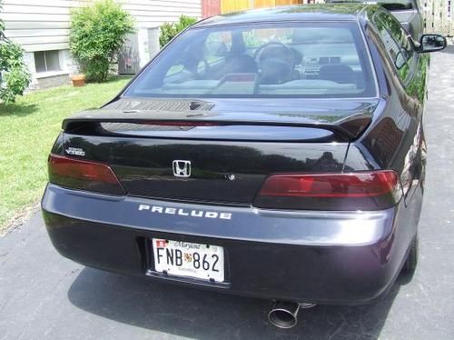 1997 honda prelude base coupe 2-door 2.2l