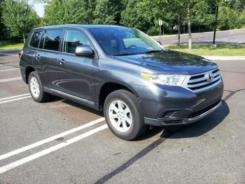 2011 toyota highlander base sport utility 4-door 2.7l