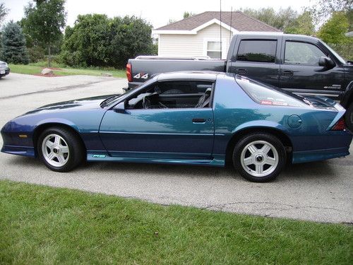 1991 chevrolet camaro rs coupe 2-door 5.0l