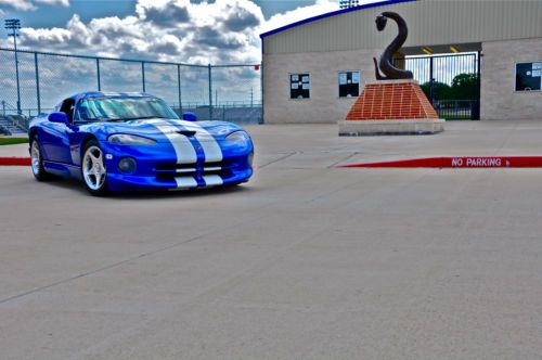 1996 dodge viper gts coupe 2-door 8.0l