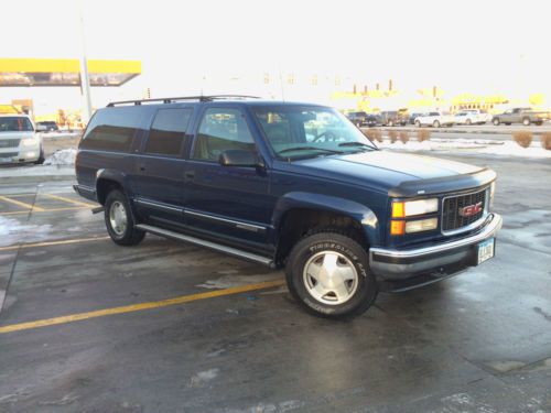 1998 gmc suburban slt