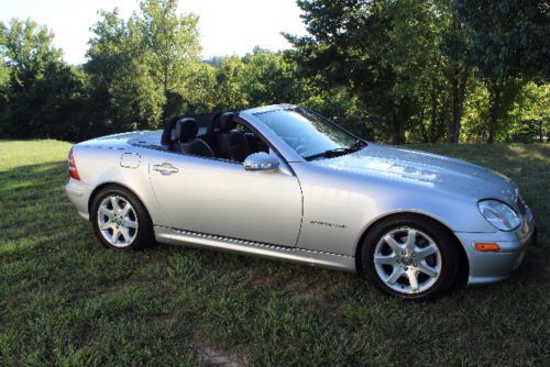 2004 mercedes-benz slk230 kompressor convertible 2-door 2.3l