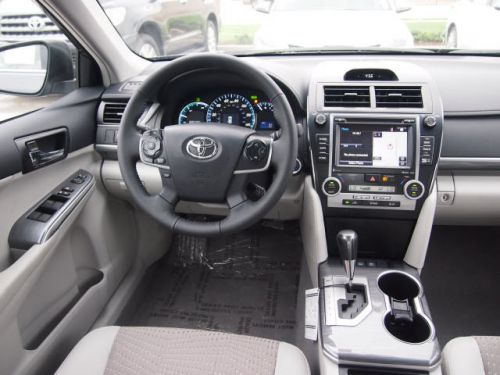 2014 toyota camry hybrid xle